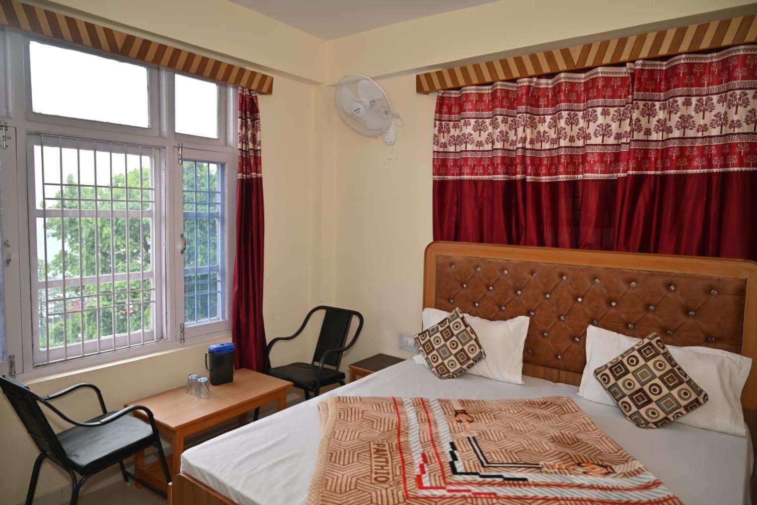 Krishna B&B Near Mall Road Shimla Dış mekan fotoğraf